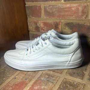 Vans Triple White Canvas/Leather Sneakers Men’s Size 11.5